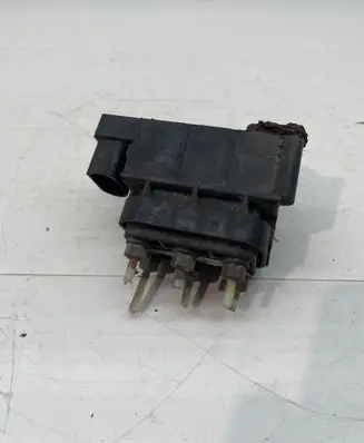 Mercedes-Benz S W221 Air suspension valve block A2513200058