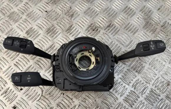 BMW 1 E81 E87 Wiper turn signal indicator stalk/switch 9123043