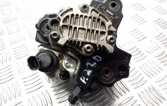 Volvo XC70 Fuel injection high pressure pump 8689591 0445010043