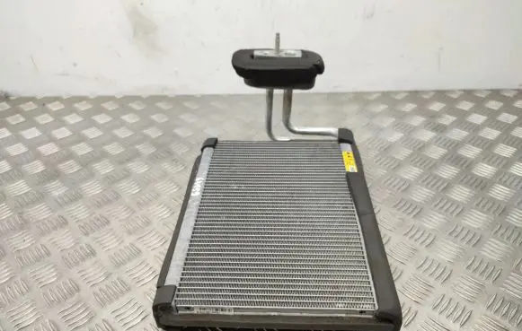Air conditioning (A/C) radiator (interior)