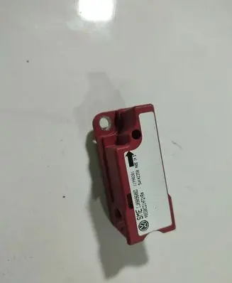 Volkswagen Golf IV Airbag deployment crash/impact sensor 1J0909606D