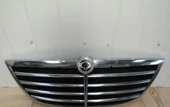 SsangYong Rodius Front bumper upper radiator grill
