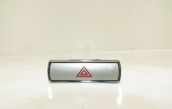 Ford Mondeo MK IV Hazard light switch 6m2t13a350aa
