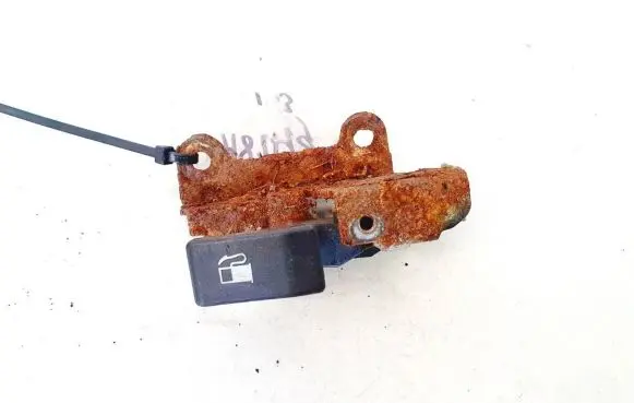 Mazda 626 Fuel tank opening switch 