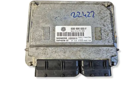 Volkswagen Polo V 6R Engine control unit/module 03D906033F 3PG2509 5WP40298