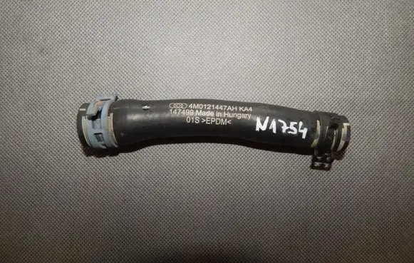 Audi Q7 4M Engine coolant pipe/hose 4M0121447AH