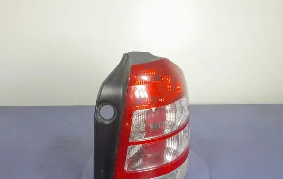 Opel Zafira B Rear/tail lights 13349826
