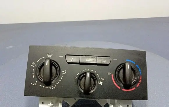 Peugeot Expert Climate control unit 1400153380