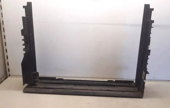 BMW 5 E60 E61 Radiator support slam panel 75192040