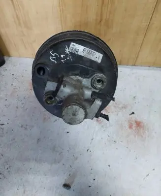 Audi A4 S4 B5 8D Brake booster 4B3612105
