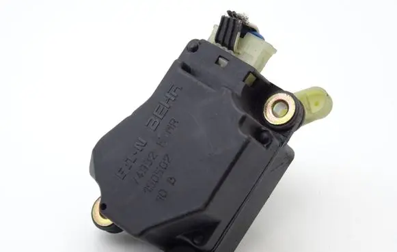 Volvo S60 Air flap motor/actuator 74932E