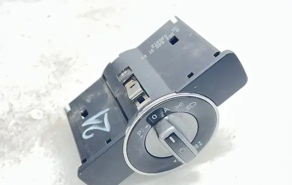 Mercedes-Benz C W204 Light switch A2045453104