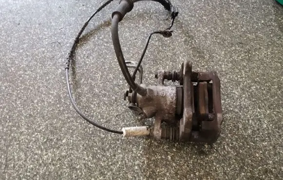 Mini One - Cooper Coupe R56 Rear brake caliper