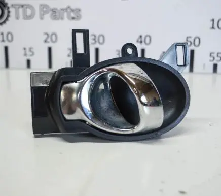 Nissan Juke I F15 Front door interior handle 80670BA61A