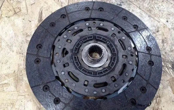 Seat Ibiza III (6L) Clutch pressure plate 324030210 LUK