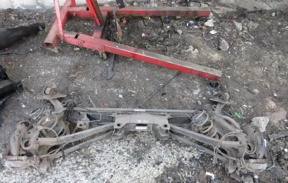 Mini One - Cooper F56 F55 Rear axle beam with reductor 2D20448