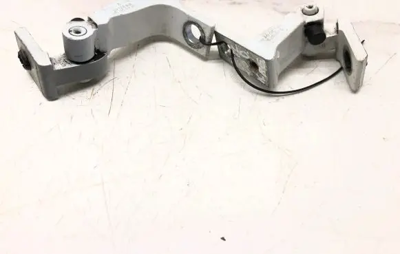 Rear door hinge set