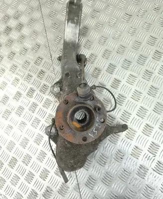 BMW X5 E70 Front wheel hub 6773784 16193510