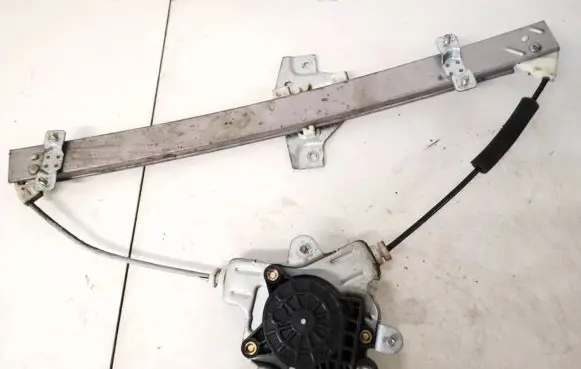 Hyundai Getz Front door window regulator with motor 