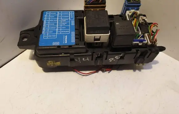 Volvo S40, V40 Fuse module 30807016