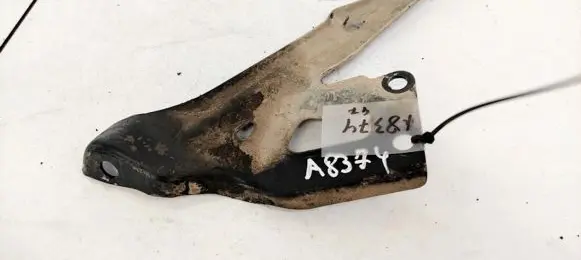 Chrysler Town & Country IV Engine mounting bracket