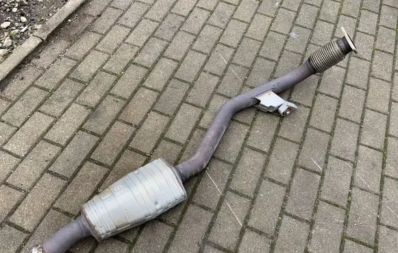 Audi Q7 4M Muffler/silencer 4M0253211N 4M0118B