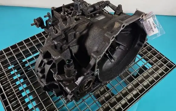 KIA Cerato Manual 5 speed gearbox IMPRK1588934