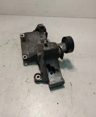 Volkswagen Polo Generator/alternator bracket 038903143R