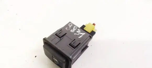 Fog light switch