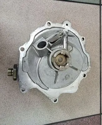 Mercedes-Benz E W210 Vacuum pump 0002303665