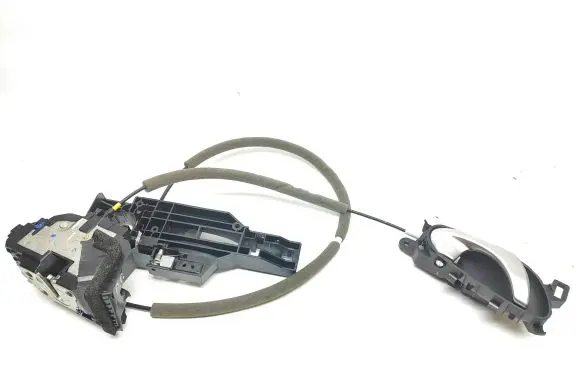 Renault Kadjar Front door lock