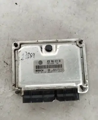 Volkswagen Golf V Engine control unit/module 038906019DQ 0281010891