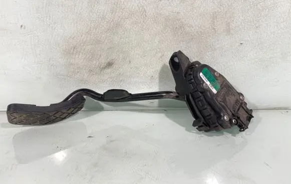 Audi A4 S4 B6 8E 8H Accelerator throttle pedal 8e2721523e