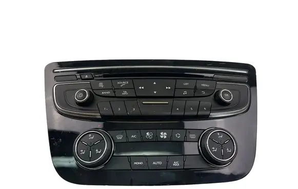 Peugeot 508 II Radio/CD/DVD/GPS head unit E1077072M01