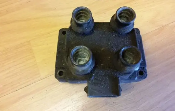 Ford Escort High voltage ignition coil 88SF12029A2A