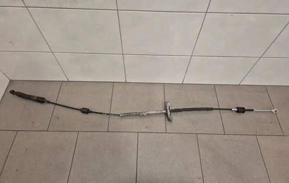 Hyundai Tucson TL Gear shift cable linkage 46790D7210