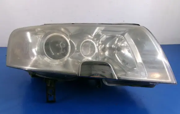 Skoda Superb B5 (3U) Headlight/headlamp