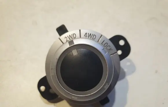 Mitsubishi Outlander Differential lock switch 
