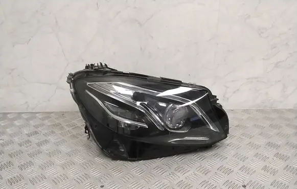 Mercedes-Benz E W213 Headlight/headlamp A2139067606