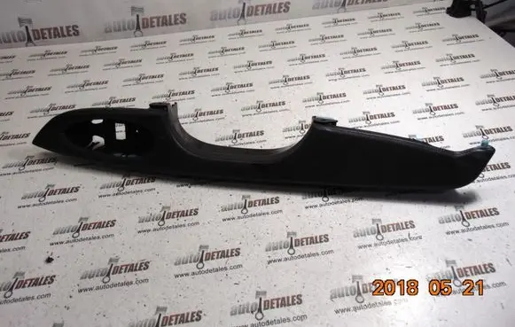 Mercedes-Benz E W211 Other front door trim element