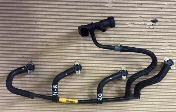 Mercedes-Benz Citan W415 Fuel return line/hose 166714557R
