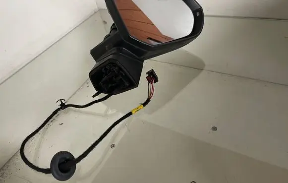 Audi Q2 - Front door electric wing mirror 1817A001 E1041444