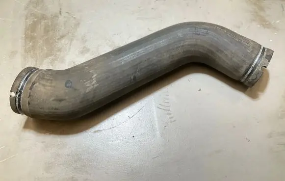 Iveco Daily 6th gen Intercooler hose/pipe 5801312769