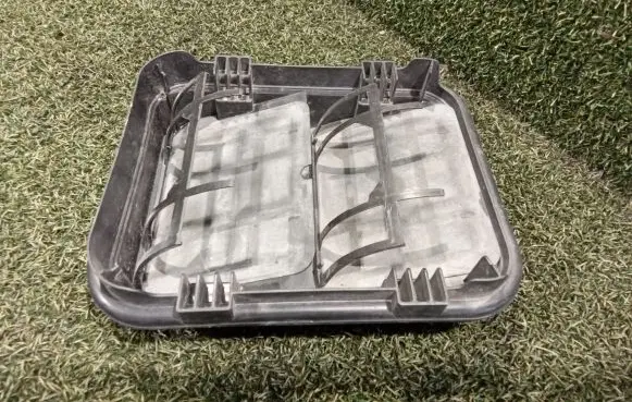 Renault Trafic III (X82) Quarter panel pressure vent 8200728288