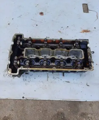 Saab 9-5 Engine head 