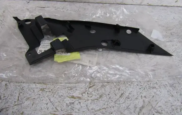 Headlight/headlamp mounting bracket