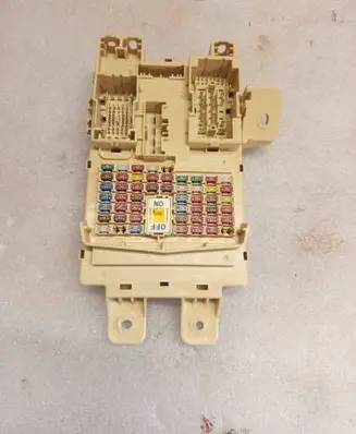 Hyundai Ioniq Fuse module 91950G2560 G25601708090009 1317808019