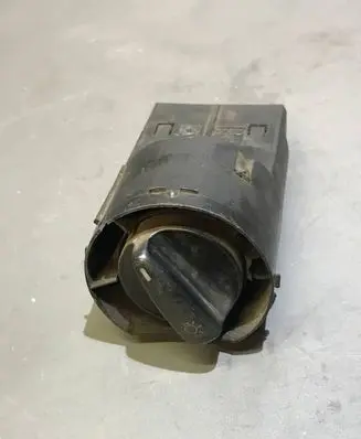 Volkswagen Golf IV Light switch 3B0941531B
