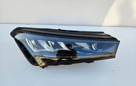 Skoda Enyaq iV Headlight/headlamp 5LB941016