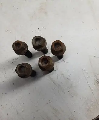 Volkswagen Transporter - Caravelle T4 Nuts/bolts 
